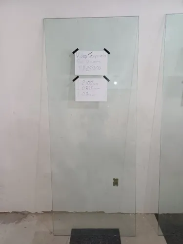 Porta de Vidro e Divisórias