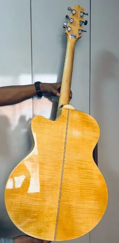 Violão Takamine