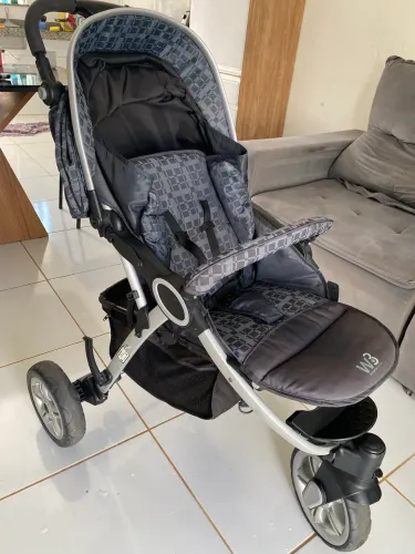 Carrinho de Bebê seminovo 