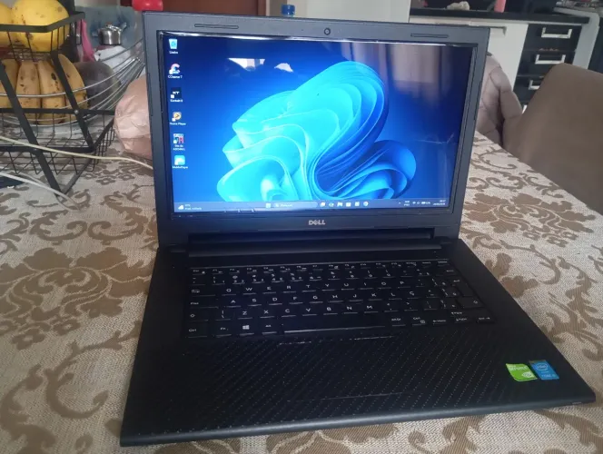 Vendo Notebook Dell Inspiron 14 polegadas 