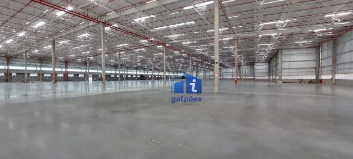 Galpão Logístico/Industrial em condomínio com 2.463m² em Embu das Artes - São Paulo