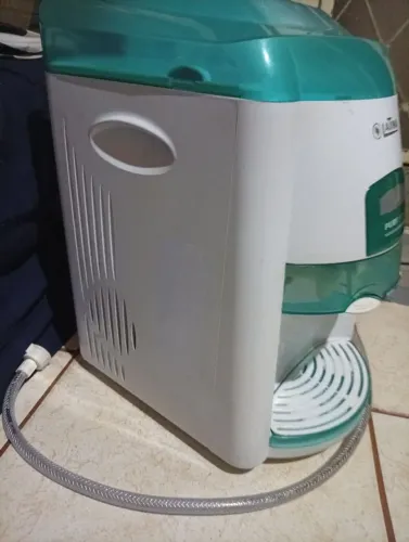 PURIFICADOR DE ÁGUA REFRIGERADA ELETRÔNICO LATINA PA335 BRANCO E VERDE BIVOLT