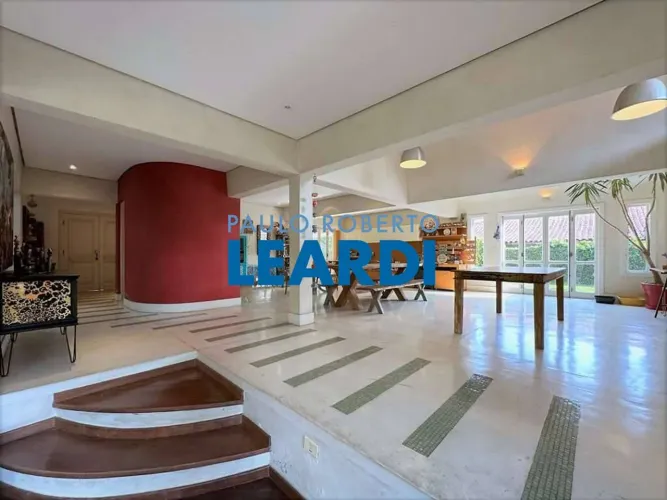 CASA EM CONDOMÍNIO - JARDIM PASSÁRGADA I - SP