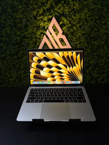 MACBOOK AIR A1989 256GB SSD 8GB RAM + GARANTIA