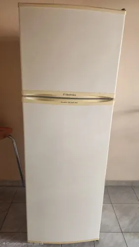 Geladeira Electrolux usada