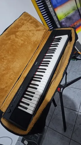 PIANO YAMAHA NP-31 PIAGGERO