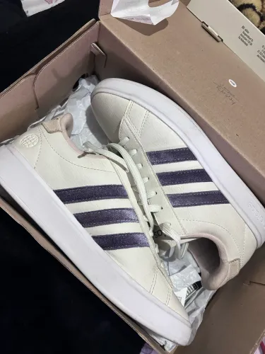Adidas Grand Court 2.0