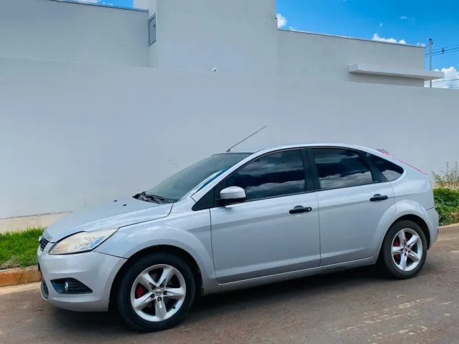 Ford Focus 1.6 S/se/se Plus Flex 8v/16v 5P 2011