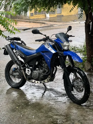 Vendo ou troco XT660R toda revisada, detalhes só de pintura