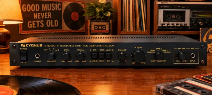 Amplificador cygnus ac200 novinho
