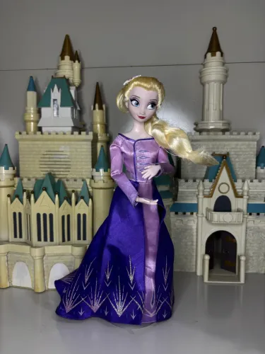 Boneca Elsa de Frozen II - Disney