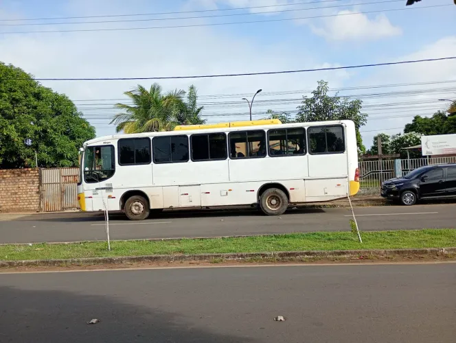 Vende se ônibus rodoviário com ar condicionado 