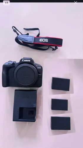 Canon R50 usada 3 vezes 