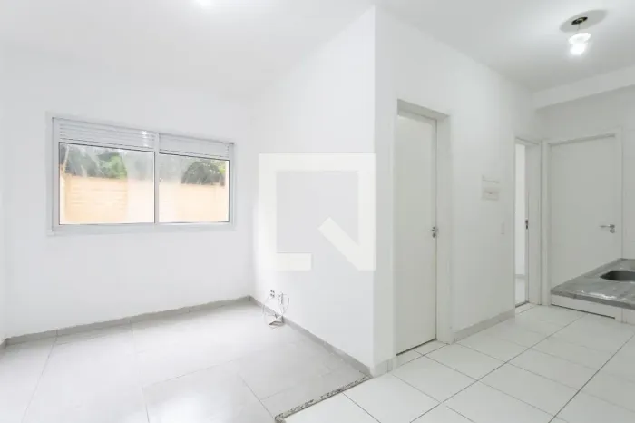 Apartamento à Venda - José Bonifácio, 2 Quartos, 36 m2