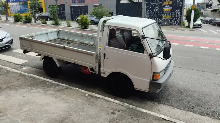 Caminhão Kia k2400 ano 97