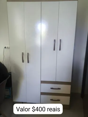 Vendendo por motivo de viagem