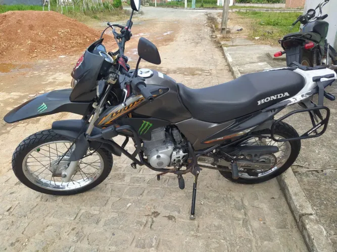 NXR Bros 150