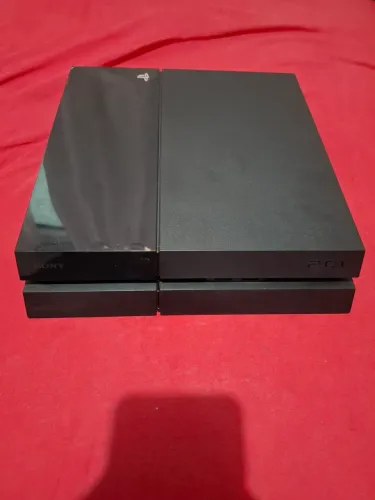Ps4 slim 500 GB, todo revisado com fonte nova