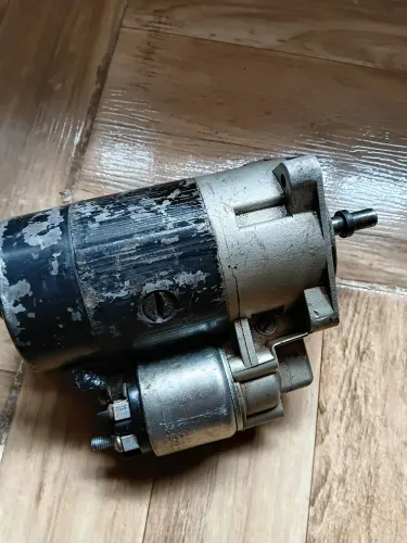 Vendo motor de partida do motor ap