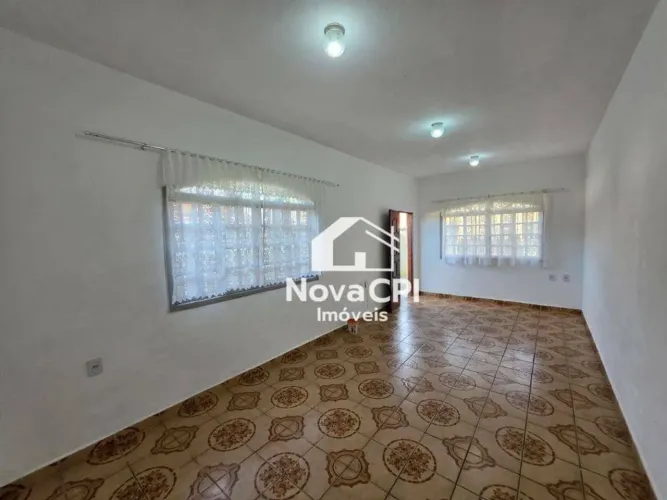 Casa para Locação na Vila Tupi em Praia Grande 3 Quartos, Suíte, Edícula e Churrasqueira