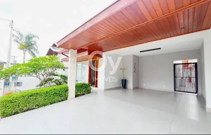 Casa com 5 dormitórios para alugar, 200 m² por R$ 9.840,00/mês - Condomínio Portal da Serr