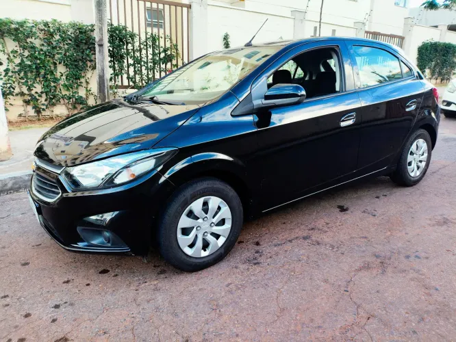 Chevrolet Onix Hatch LT 1.0 8V Flex Mec. 4P 2018