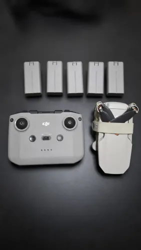 Drone Dji Mini 2 com 5 baterias