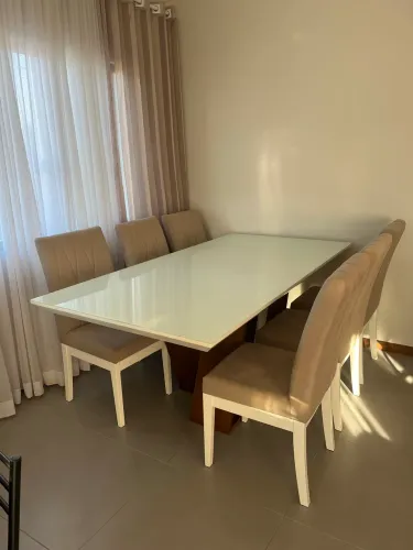 Excelente Mesa de jantar laqueada 6 lugares