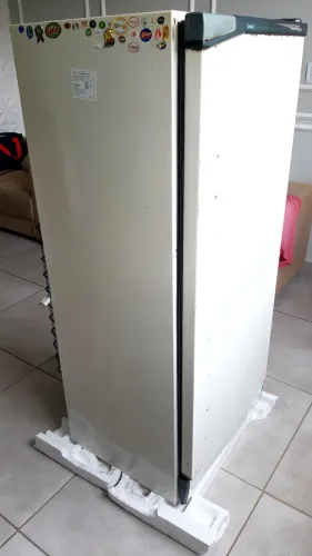 Geladeira antiga R$150,00 Ipatinga