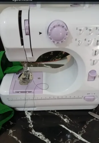Maquina de costura portátil
