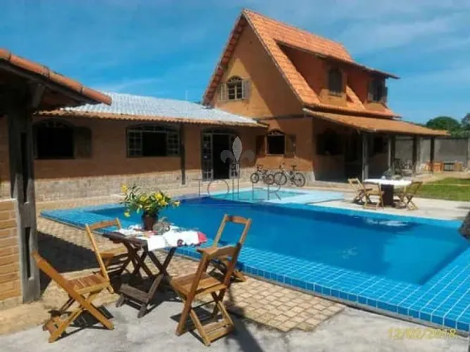 Casa duplex na Rua São Pedro