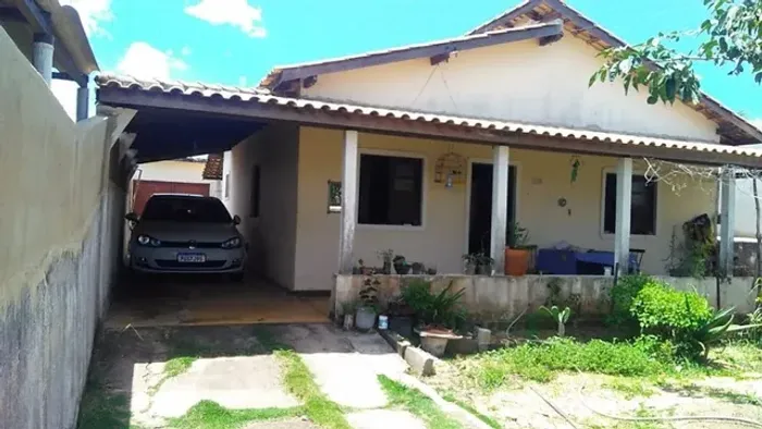 Casa grande com Escritura e RGI em SFI (venda ou troca)