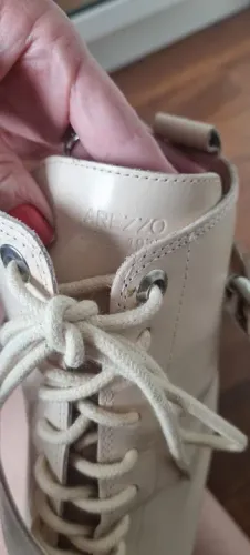 bota nova de couro arezzo, 35