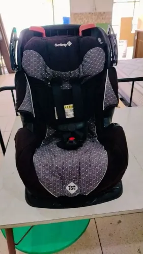 Cadeira  infantil reclinável 36 kg 300 reais