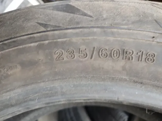 Pneus usados Landsal 255/60/18 maia vida valor de 2 unidades