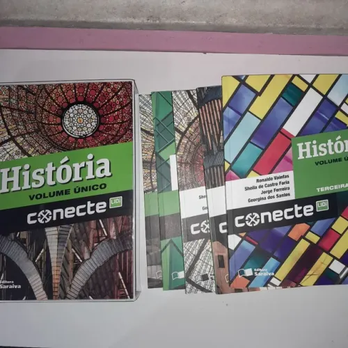 Box de livros de História - Conecte Lidi