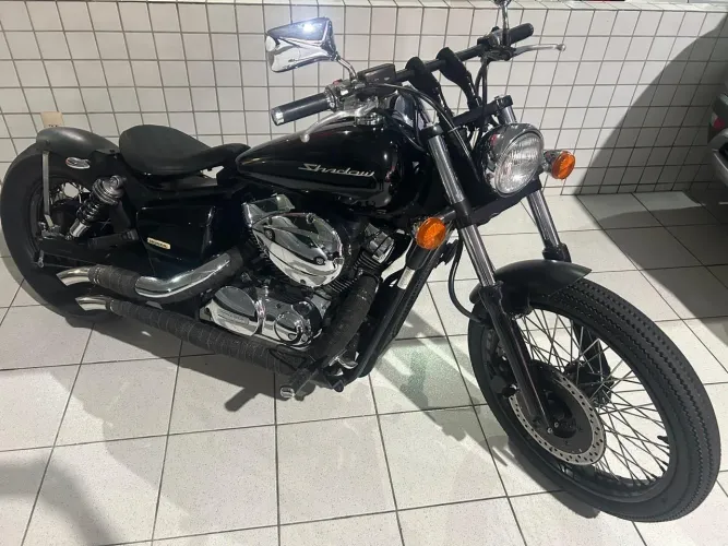 HONDA SHADOW 750- 2012 C/27.000 KM