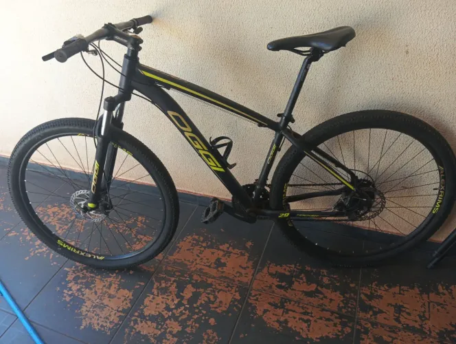Bicicleta Oggi hacker sport