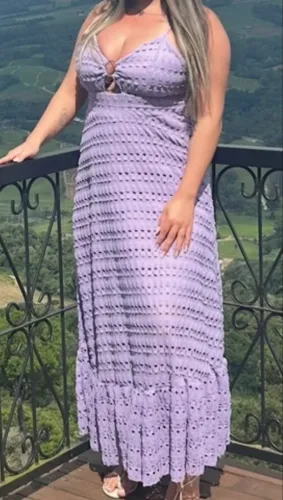 Vestido lilás longo