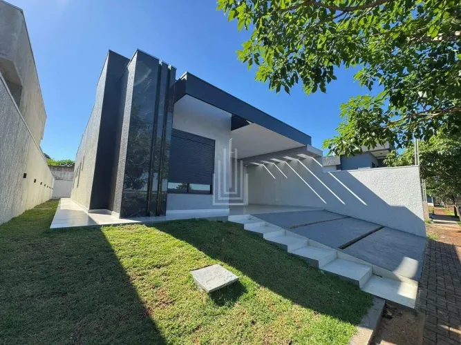 Casa à venda no Condominio Falls Ville em Foz do Iguaçu.