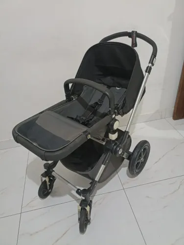 Carrinho de Bebê - bugaboo cameleon (importado)