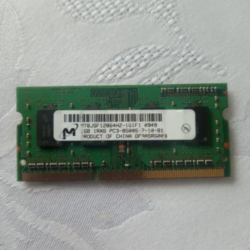Memória RAM 1GB DDR3 1066MHz SO-DIMM Micron Notebook Usada