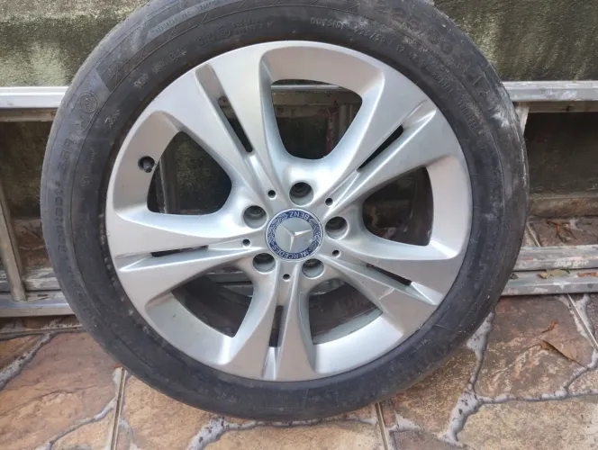 Vendo Roda Mercedes C180 2015  Aro 17'