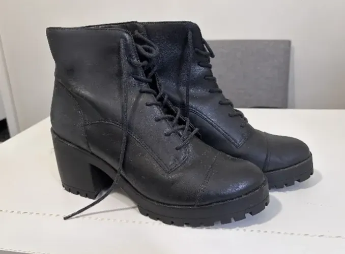 bota de salto arezzo couro pu