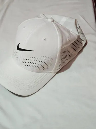 Boné Nike Dri-FIT - Branco M/G