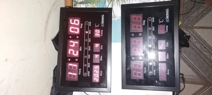 Venda de relógio de parede digital 