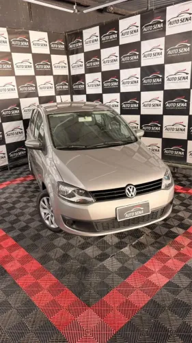 Volkswagen Fox 1.0 MI Total Flex 8V 5P 2012