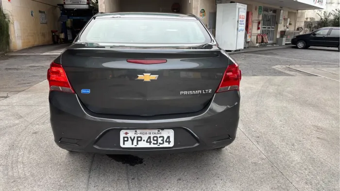 Prisma 1.4 LTZ  Manual 6 marchas