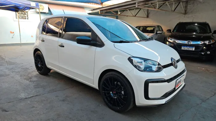 Up 2019 Rodas aro 17 pneus novos