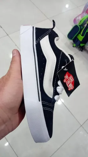 Tênis Vans Old Skool - Preto e Branco